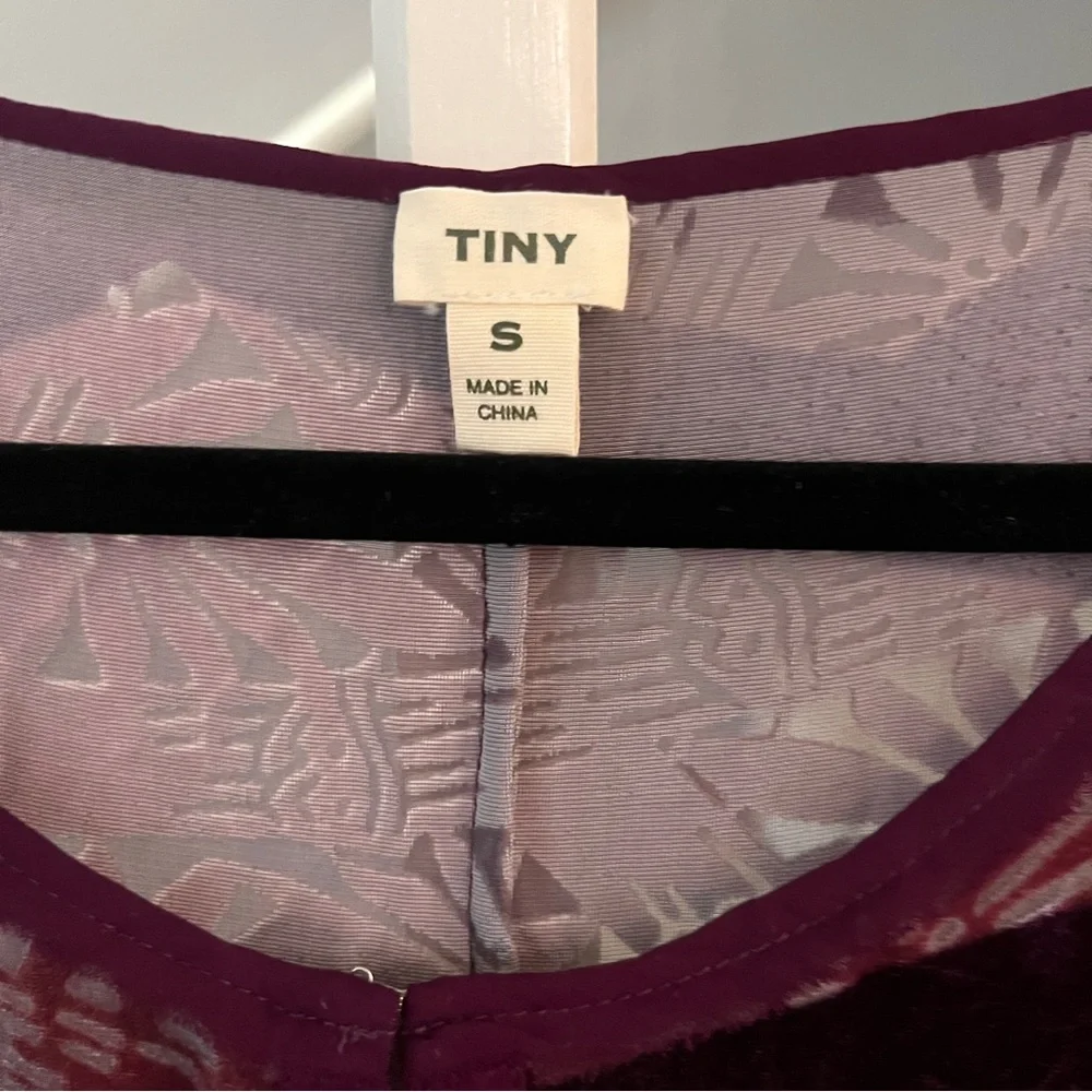 Woman's TINY Velvet Oversized Purple Blouse Size-Small - Picture 3 of 5